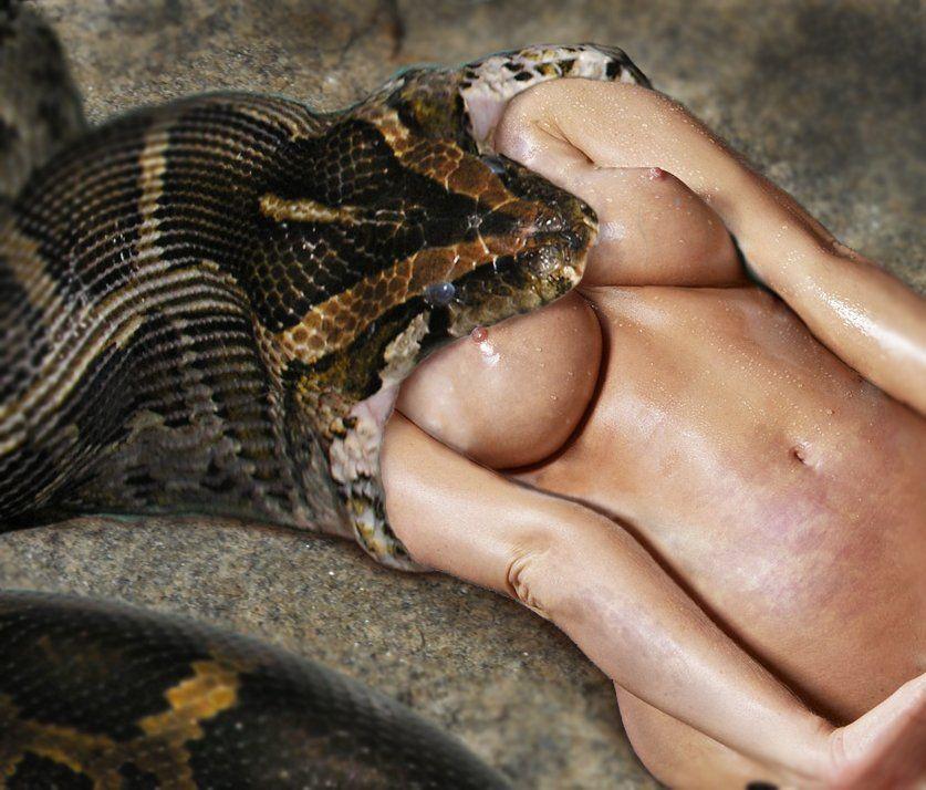Голая баба извивается как змея - секс фото 
